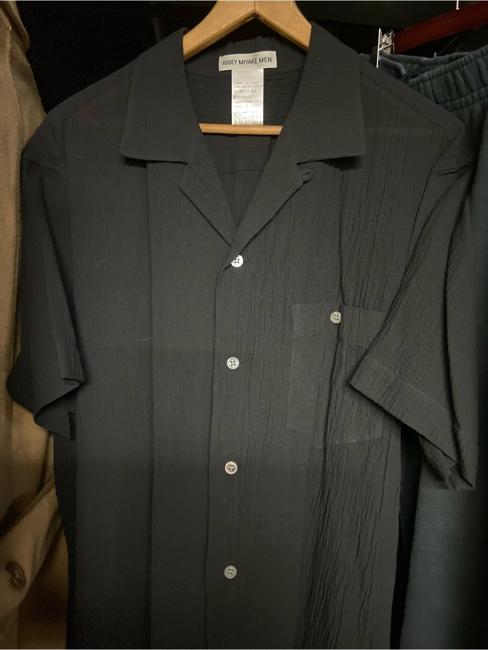 Issey Miyake Men Black Short-Sleeve Textured Autumn/Winter 2012